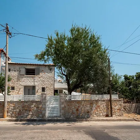 Dea's * Himare